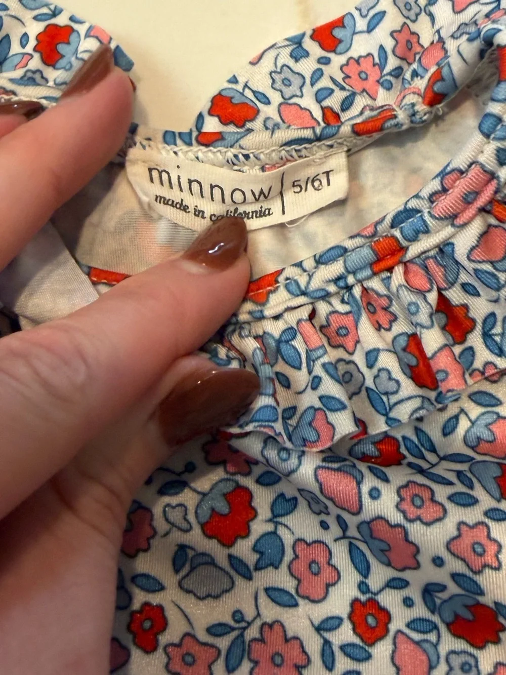 Minnow Girls 5/6T Long-Sleeve Two Piece Swimsuit - Floral LIKE NEW girls swim